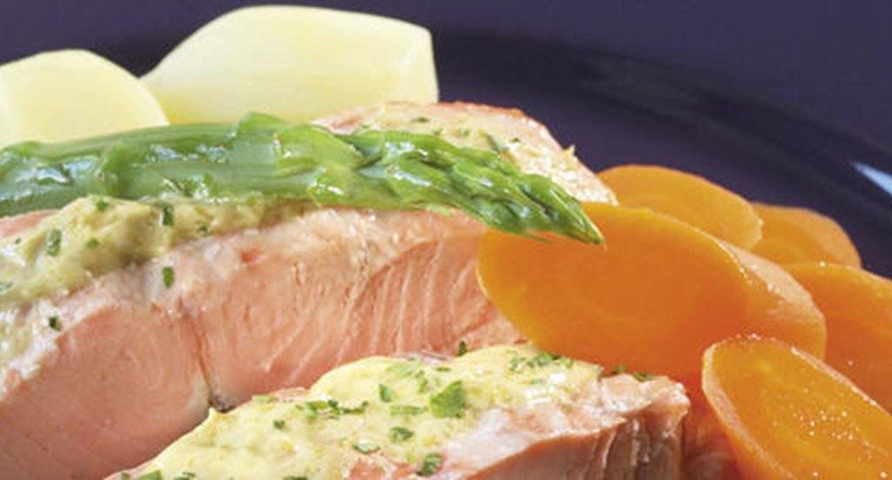 recipe image Lombos de Salmão com Molho de Espargos