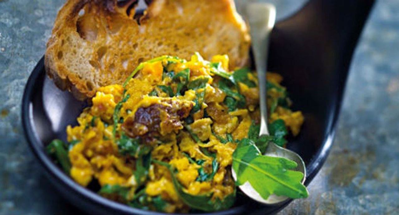 recipe image Receita de ovos mexidos com farinheira