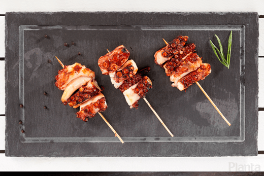 recipe image Receita de Espetadas de polvo com molho de pimentos