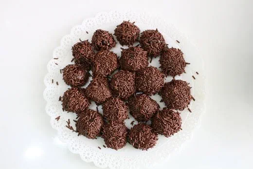recipe image Receita de Brigadeiros de Chocolate